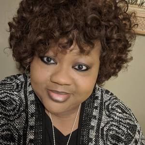 Meet your Posher, Yuwanda